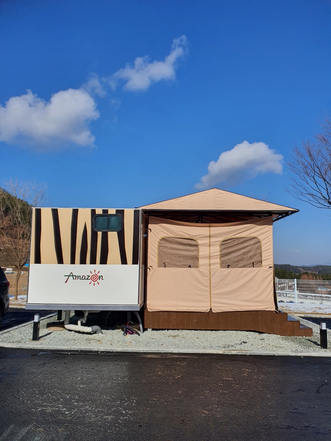 /user/y/yjglamping/editor/2112/06923891a123e58e78c056dc3392d2f3_1640066347_0895.jpg 이미지크게보기